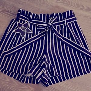 Striped shorts navy